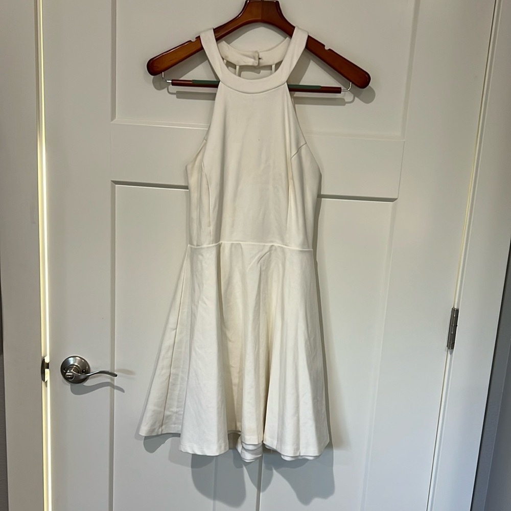Lulu's Fit and Flare Open Back Halter Dress for Weddings Sz L - Picture 4 of 13